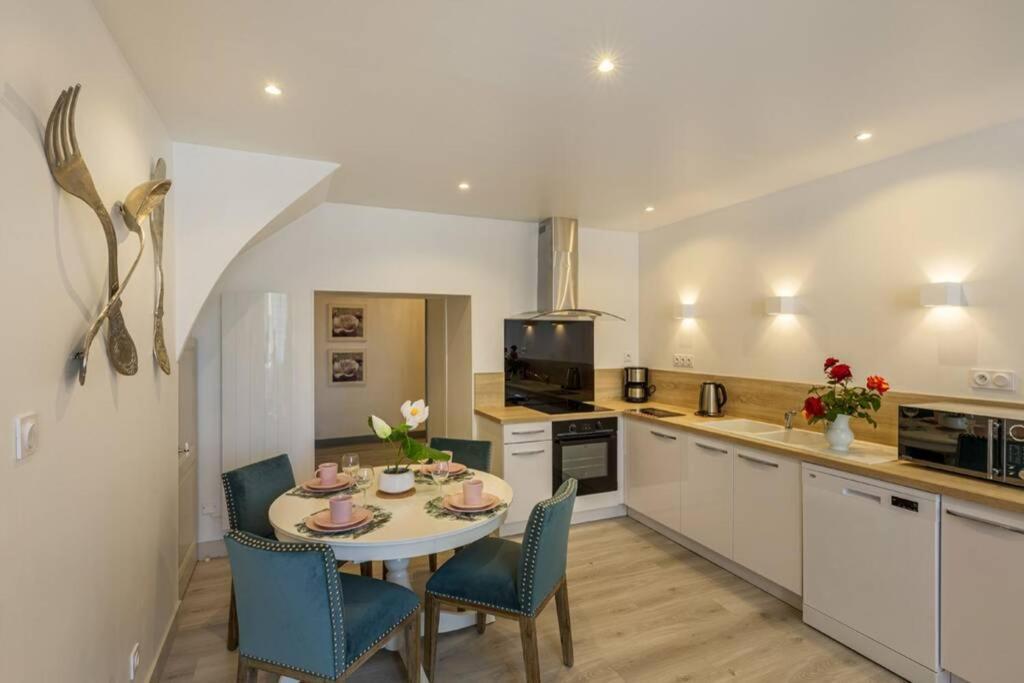 Chez La Tante Louise - Appartement Prive De Charme Passenans Zewnętrze zdjęcie